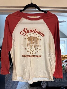 Spell & The Gypsy Red-Sleeve Cream Raglan Graphic Tee SAMPLE small
